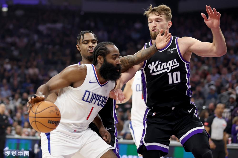 单挑中国男篮众将轰27分 37岁约旦老将塔克惨败夜赢得尊重