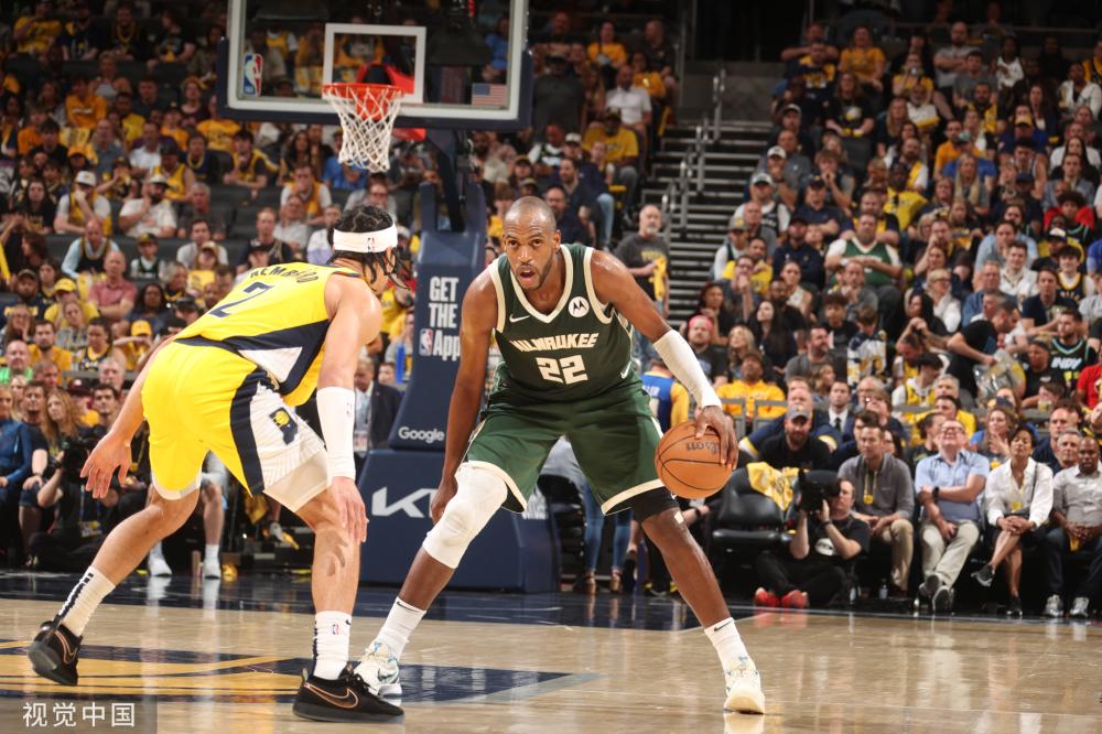 后防线的稳 后防线的稳